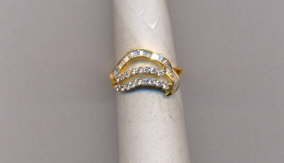 DIAMOND RING LADIES