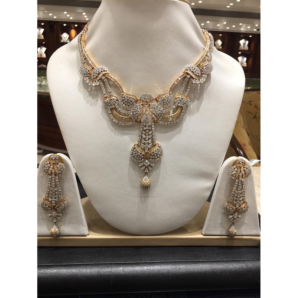 DIAMOND SET