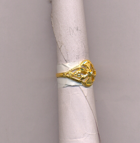 GOLD RING LADIES CASTING