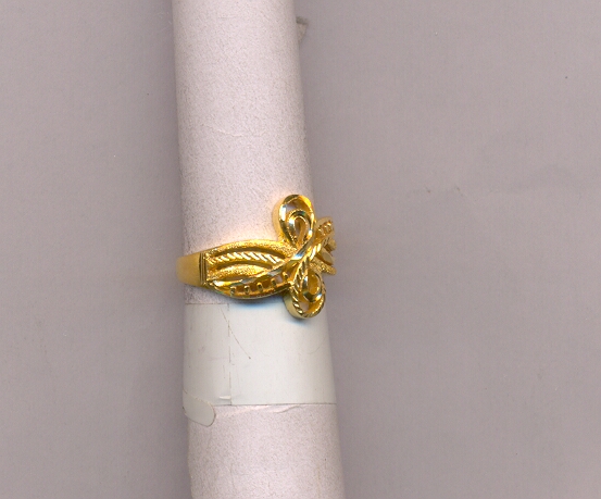 GOLD RING LADIES CASTING