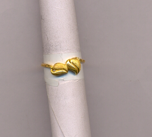 GOLD RING LADIES CASTING