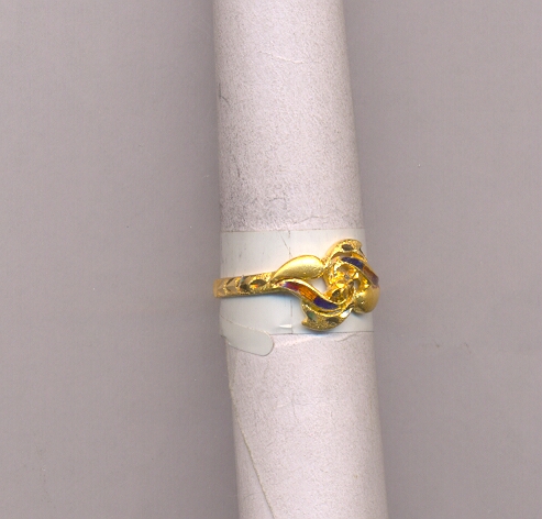 GOLD RING LADIES CASTING