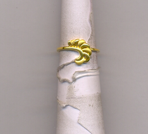 GOLD RING LADIES CASTING EXCLUSIVE