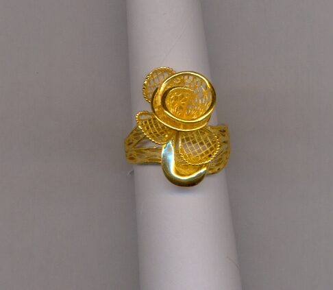 GOLD RING LADIES CASTING EXCLUSIVE