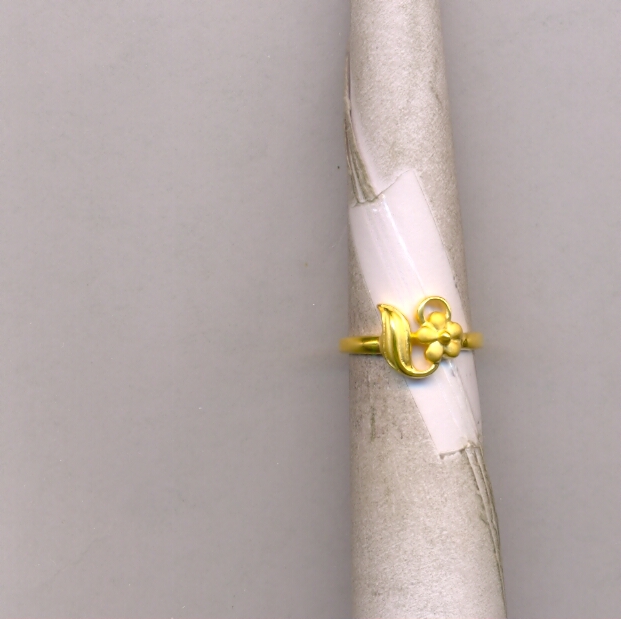 GOLD RING LADIES CASTING EXCLUSIVE
