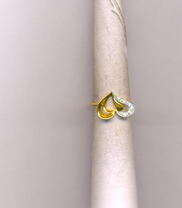 GOLD RING LADIES CASTING EXCLUSIVE