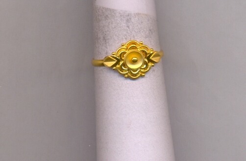 GOLD RING LADIES CASTING EXCLUSIVE