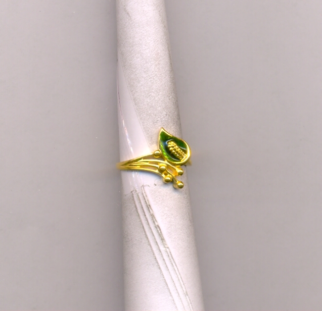 GOLD RING LADIES CASTING EXCLUSIVE