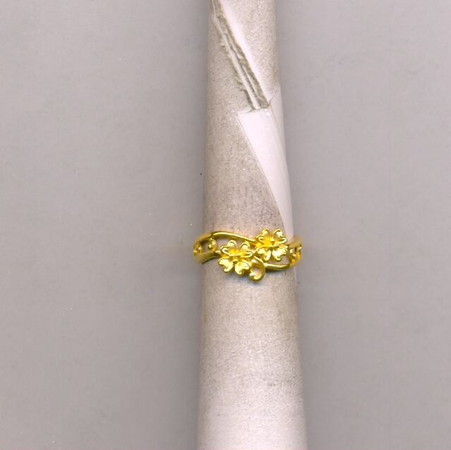 GOLD RING LADIES CASTING EXCLUSIVE