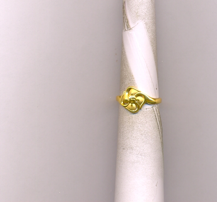 GOLD RING LADIES CASTING EXCLUSIVE