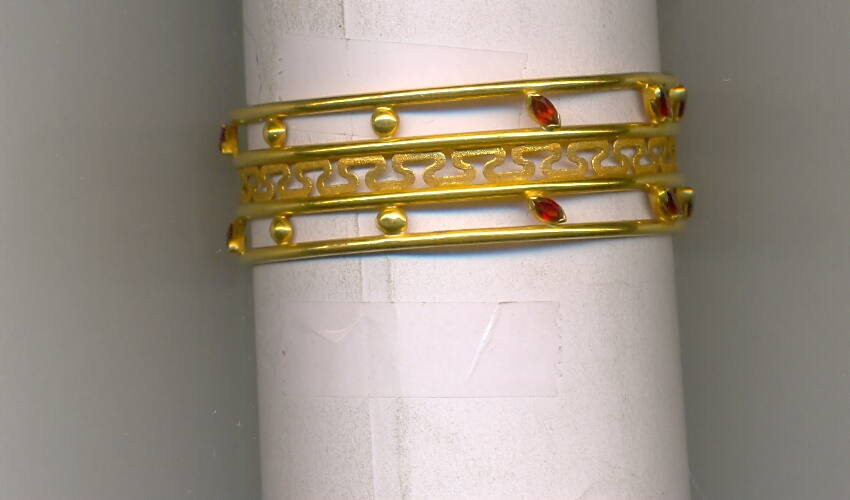 GOLD BANGLE