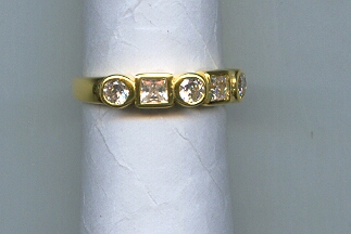 GOLD RING LADIES DESIGNER EXCLUSIVE