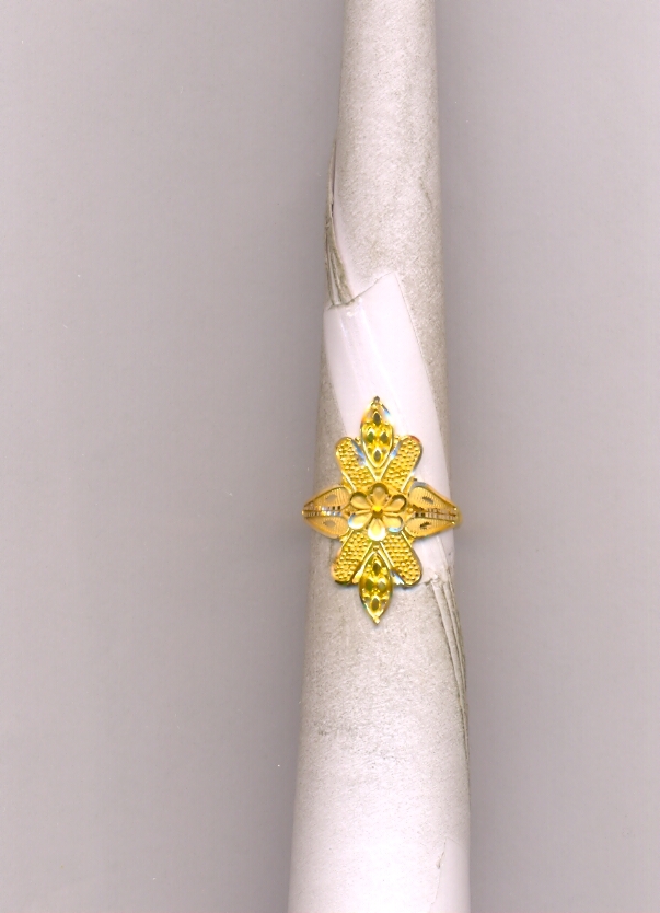 GOLD RING LADIES PLAIN FANCY