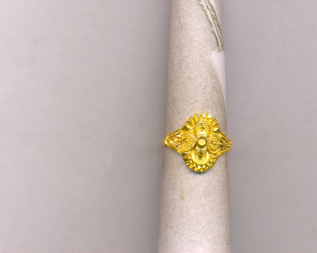 GOLD RING LADIES PLAIN FANCY