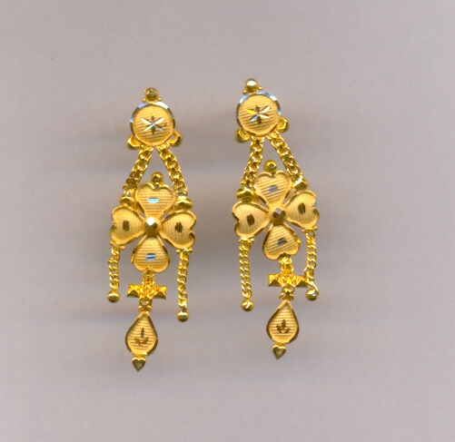GOLD EARHANGINGS