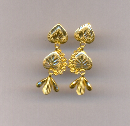 GOLD EARHANGINGS