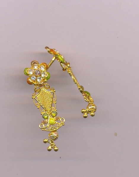 GOLD EARHANGINGS