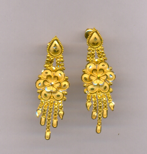 GOLD EARHANGINGS