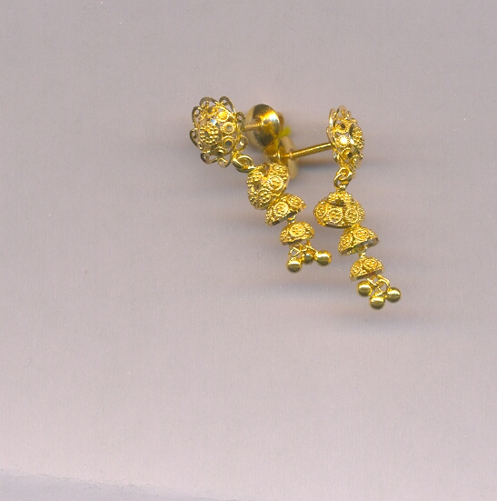 GOLD EARHANGINGS