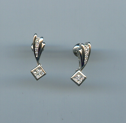 PLATINUM EARHANGINGS