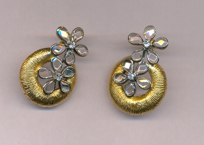 SILVER EARTOP DESIGNER