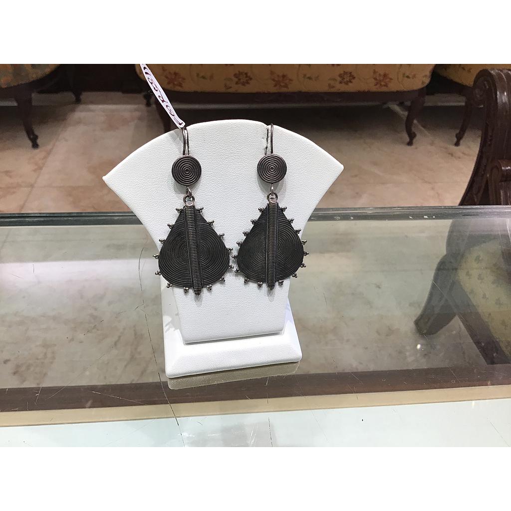 SILVER EARHANGING