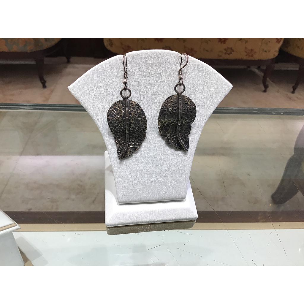 SILVER EARHANGING