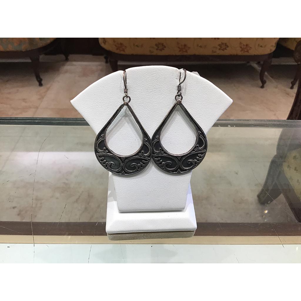 SILVER EARHANGING