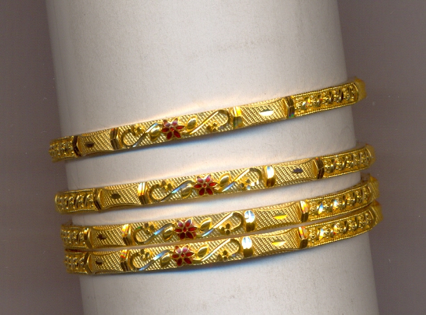 GOLD BANGLE