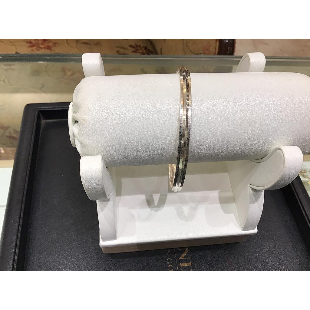 SILVER BANGLE